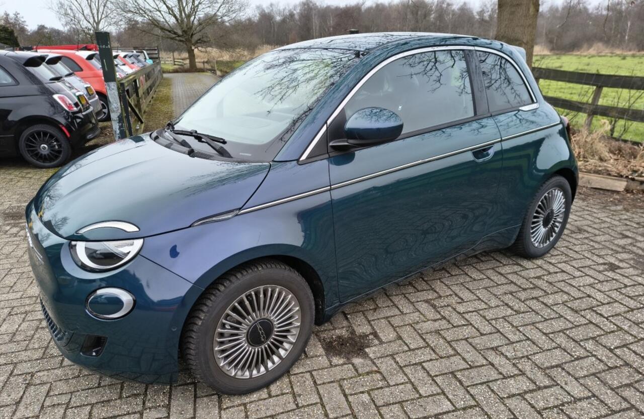 Fiat 500 E- 42KW-2023- Snelladen-Camera- Carplay-meer... - Voorjaars Actie!