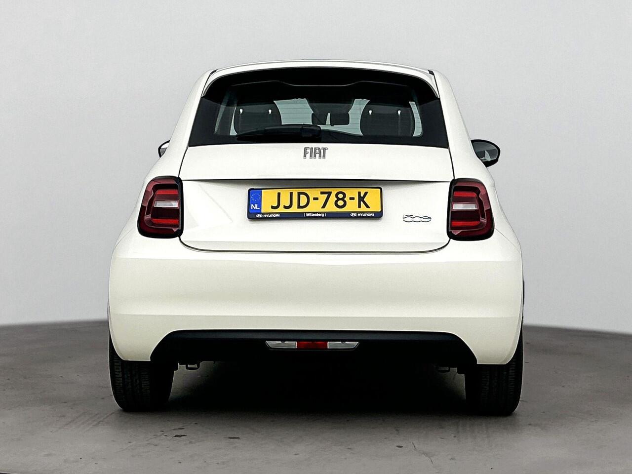 Fiat 500 Icon 42 kWh | Apple Carplay | Android Auto | Weinig kilometers! | Soh 97,2% |