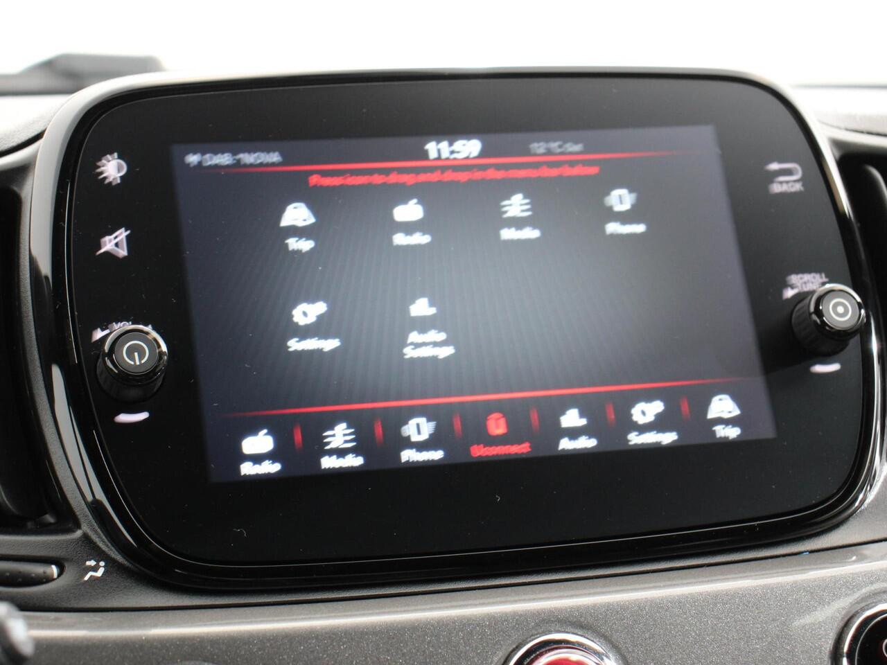 Fiat 500 1.0 Hybrid Club | Navigatie | Apple Carplay / Android Auto | Airco | Cruise Control | Parkeer sensoren | Dab