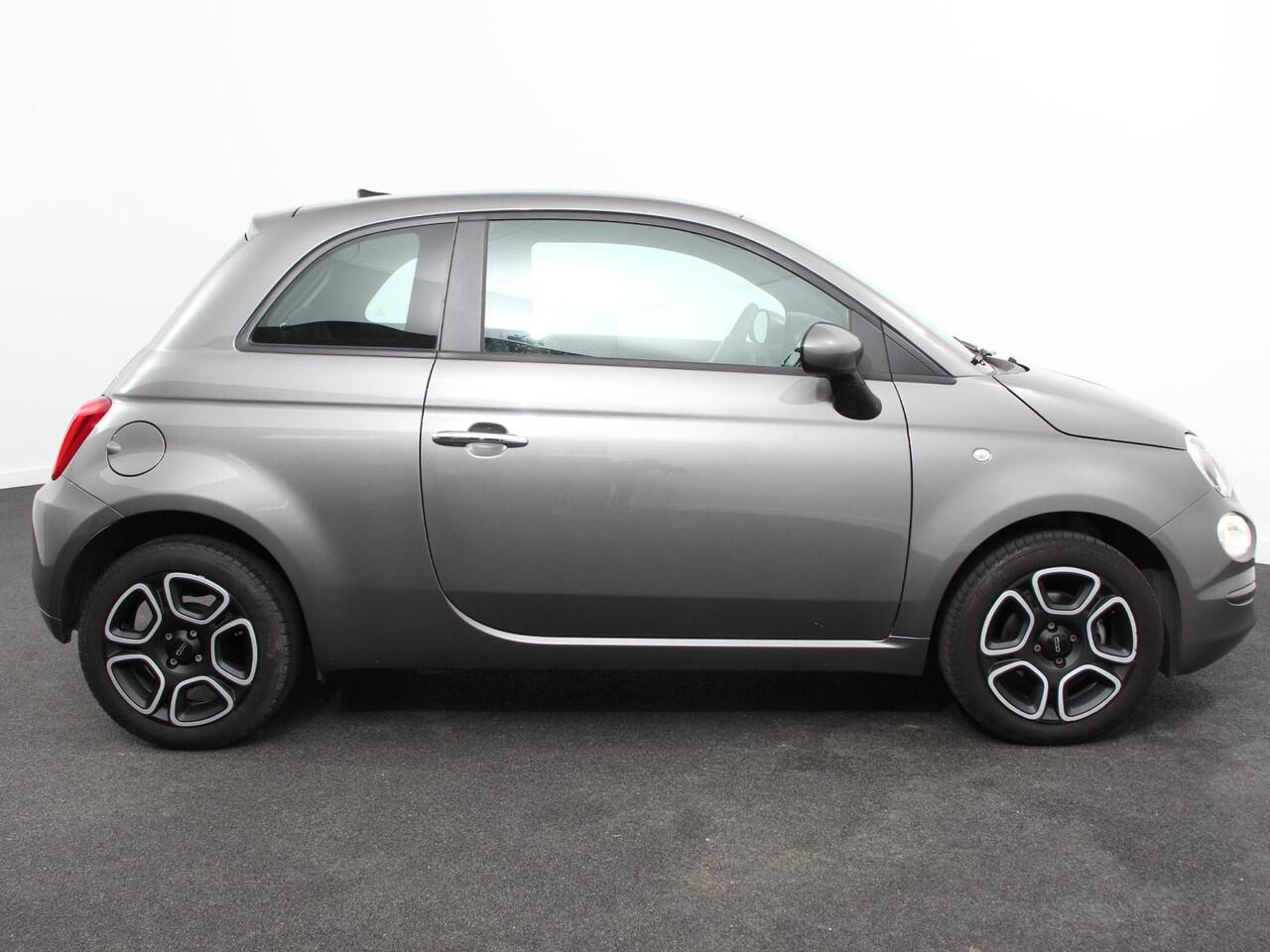 Fiat 500 1.0 Hybrid Club | Navigatie | Apple Carplay / Android Auto | Airco | Cruise Control | Parkeer sensoren | Dab