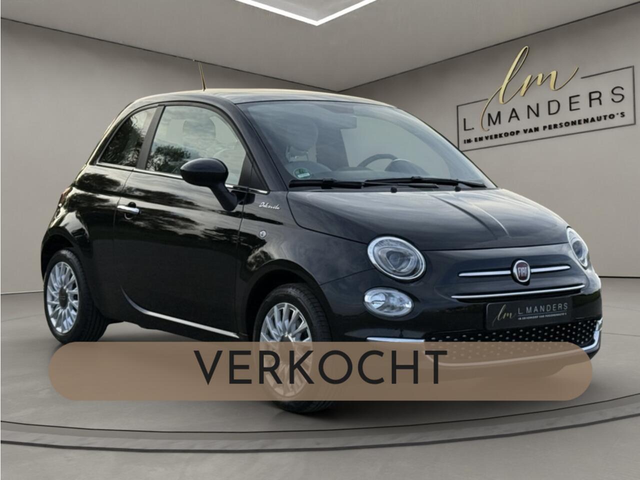 Fiat 500 1.0 Hybrid Dolcevita 2023 ZWART | Panoramadak | Apple CarPlay |