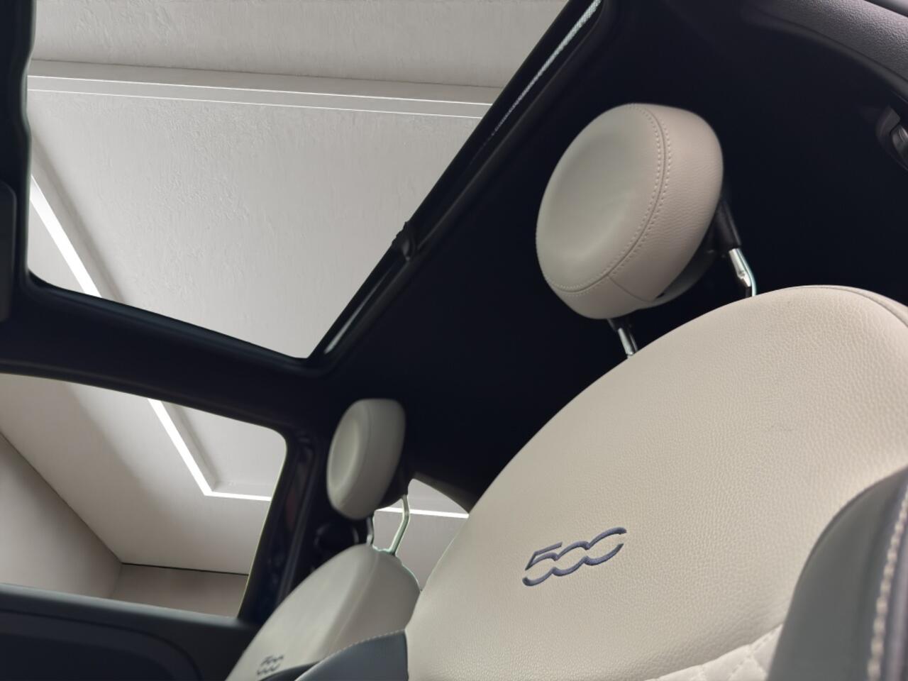 Fiat 500 1.0 Hybrid Dolcevita 2023 BLAUW | Panoramadak | Apple CarPlay