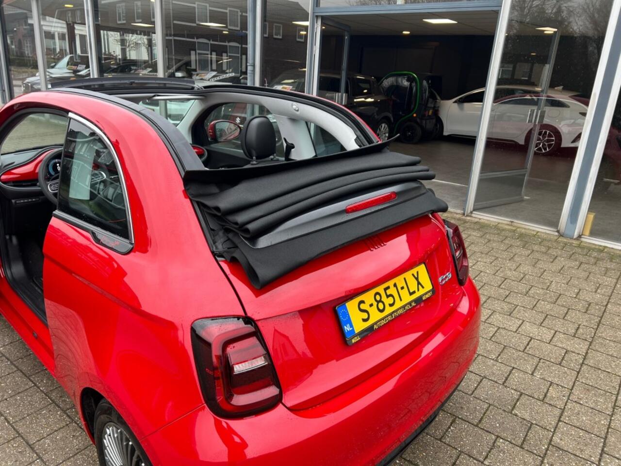 Fiat 500 RED 42 KWH