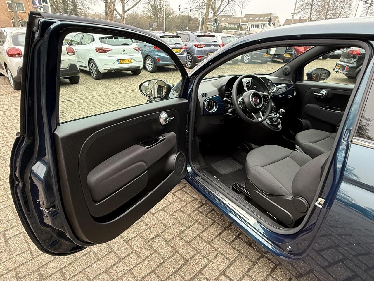 Fiat 500 1.0 Hybrid Dolcevita / Airco clima/ Navigatie/ Apple carplay/ Cruise/ LED/ PDC/ Panodak/ LMV