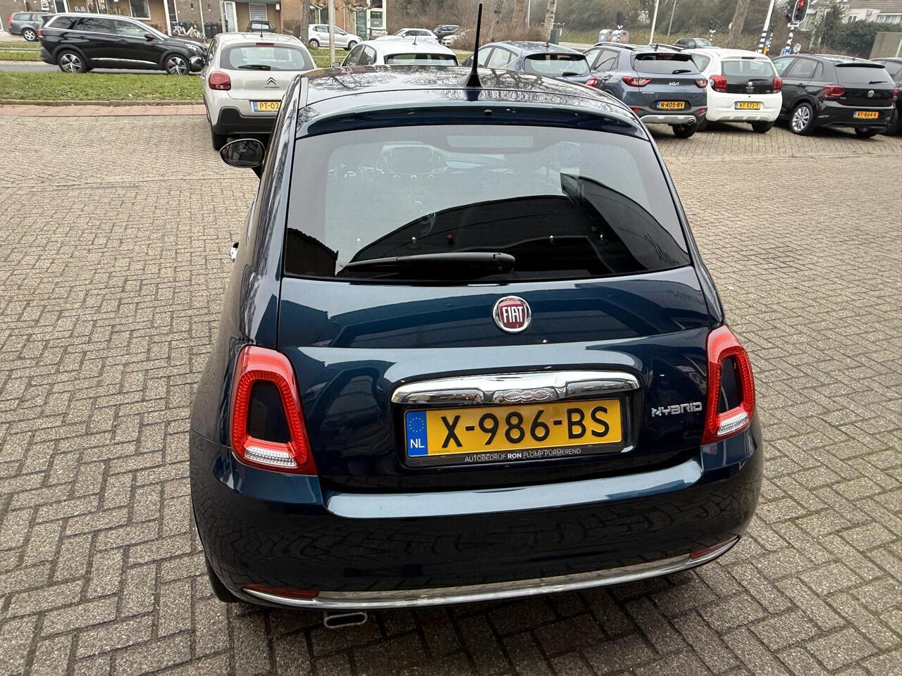 Fiat 500 1.0 Hybrid Dolcevita / Airco clima/ Navigatie/ Apple carplay/ Cruise/ LED/ PDC/ Panodak/ LMV