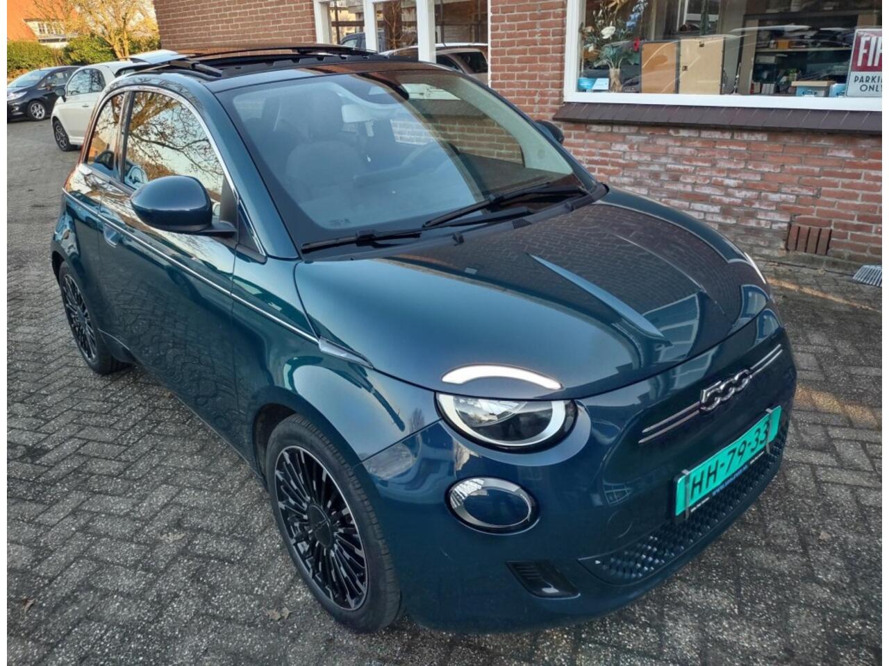 Fiat 500 E-2023 -42KW- Snelladen- Schuifkanteldak-Carplay-meer....