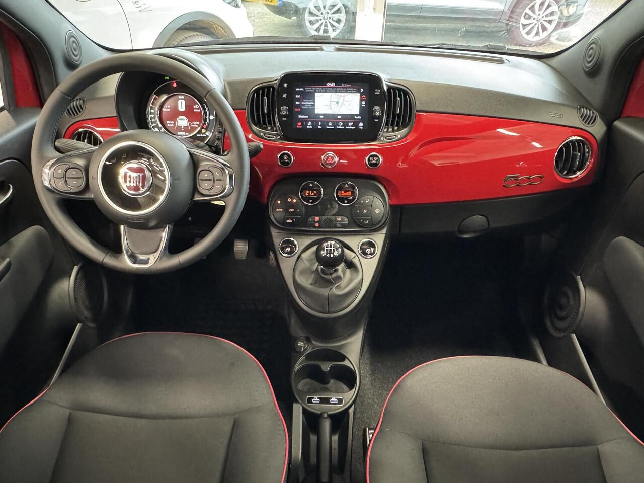 Fiat 500 1.0 Hybrid RED | Cruise | Pano | Parkeersensoren achter | ACC | Red edition | LM velgen | ( Vestiging - Nieuwegein )