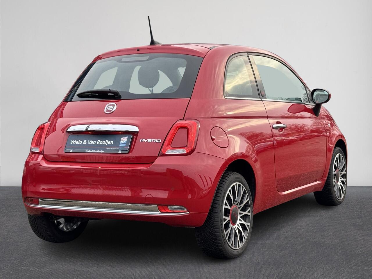 Fiat 500 1.0 Hybrid RED | Cruise | Pano | Parkeersensoren achter | ACC | Red edition | LM velgen | ( Vestiging - Nieuwegein )