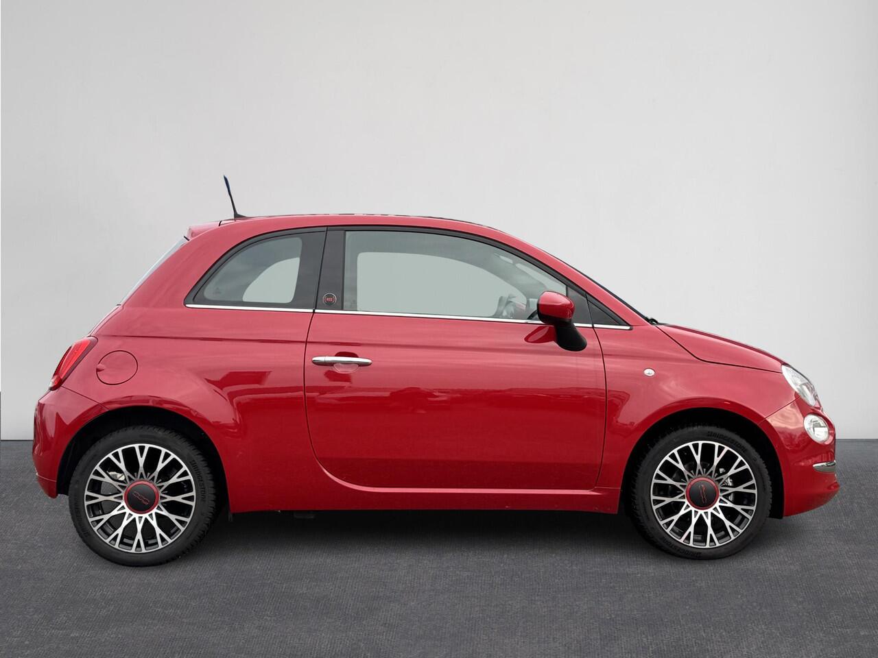 Fiat 500 1.0 Hybrid RED | Cruise | Pano | Parkeersensoren achter | ACC | Red edition | LM velgen | ( Vestiging - Nieuwegein )