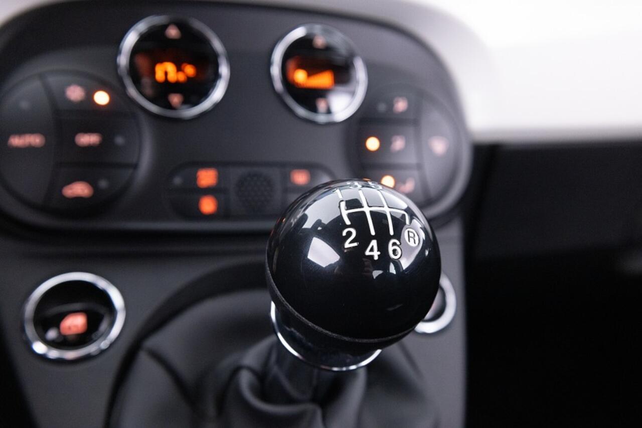 Fiat 500 1.0 GSE Hybrid | Apple Carplay | Climate control