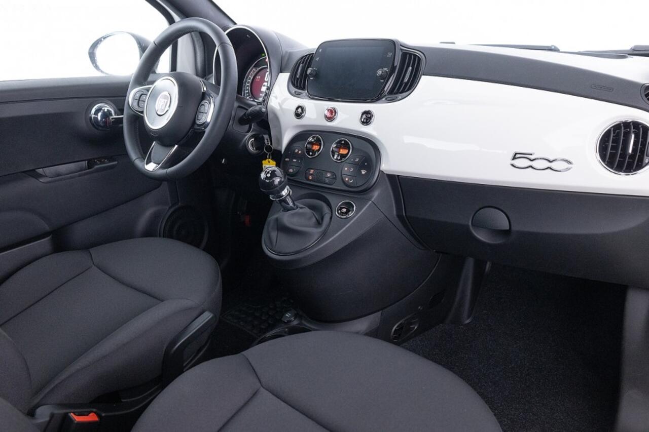 Fiat 500 1.0 GSE Hybrid | Apple Carplay | Climate control