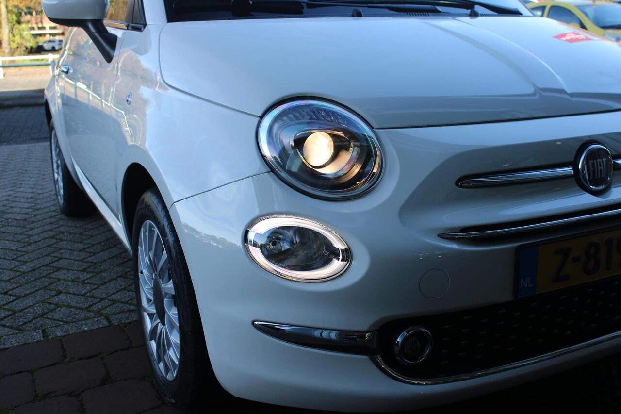 Fiat 500 1.0 72PK HYbrid DOLCEVITA FINALE | PANORAMA DAK | APPLE CARPLAY / ANDROID AUTO | ELEKTRISCHE RAMEN VOOR | PARKEERSENSOREN ACHTER | LED DAGRIJVERLICHTING | 15"LICHTMETALEN VELGEN | CRUISE CONTROL | IN 2 DELEN NEERKLAPBARE ACHTERBANK | AIRCO | MISTLAMPEN V