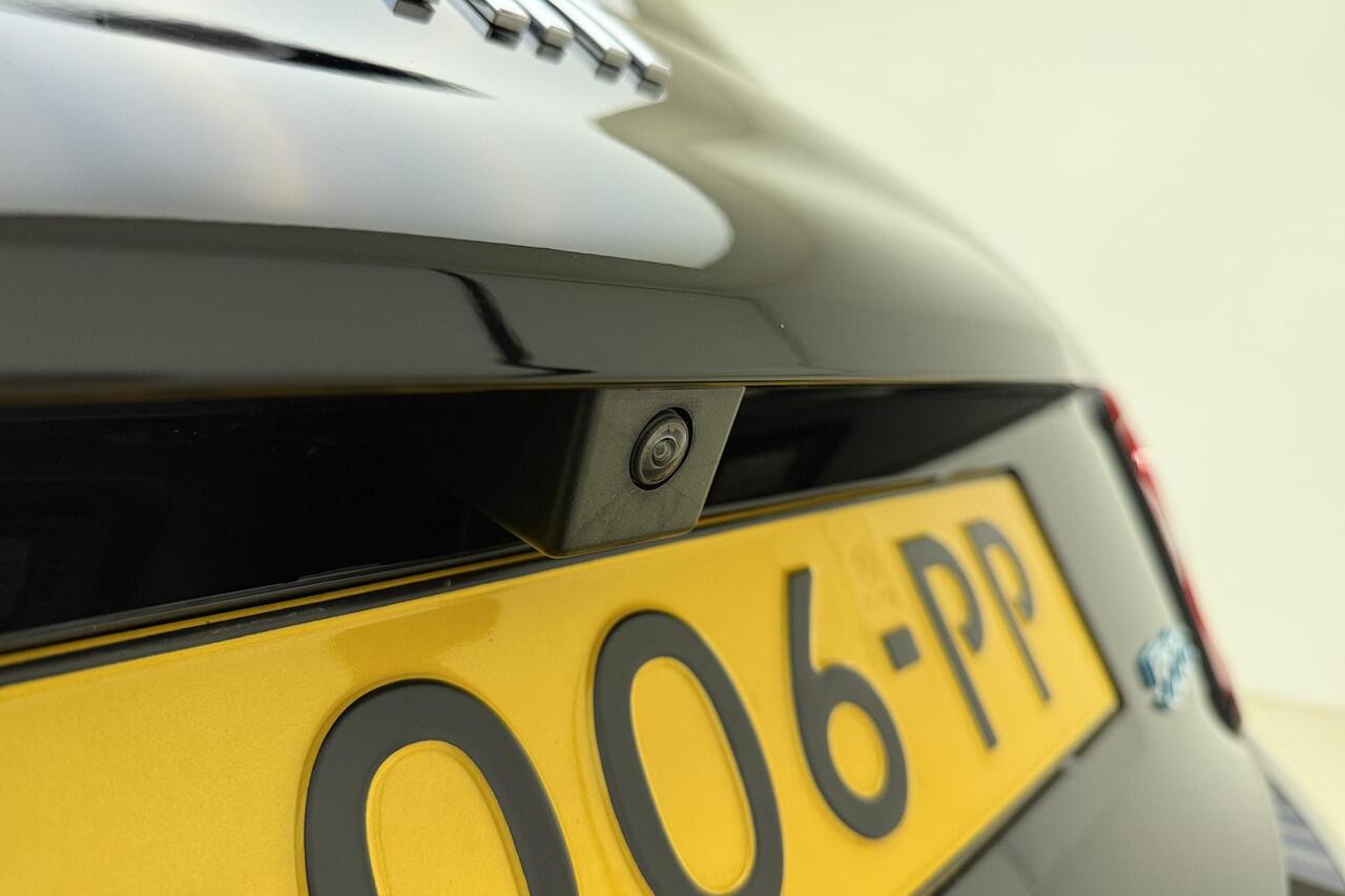 Fiat 500 3+1 Urban 24 kWh | Navigatie | Stoelverwarming | Lichtmetalen velgen | Camera | Parkeersensoren | Keyless | Dodehoekdetectie