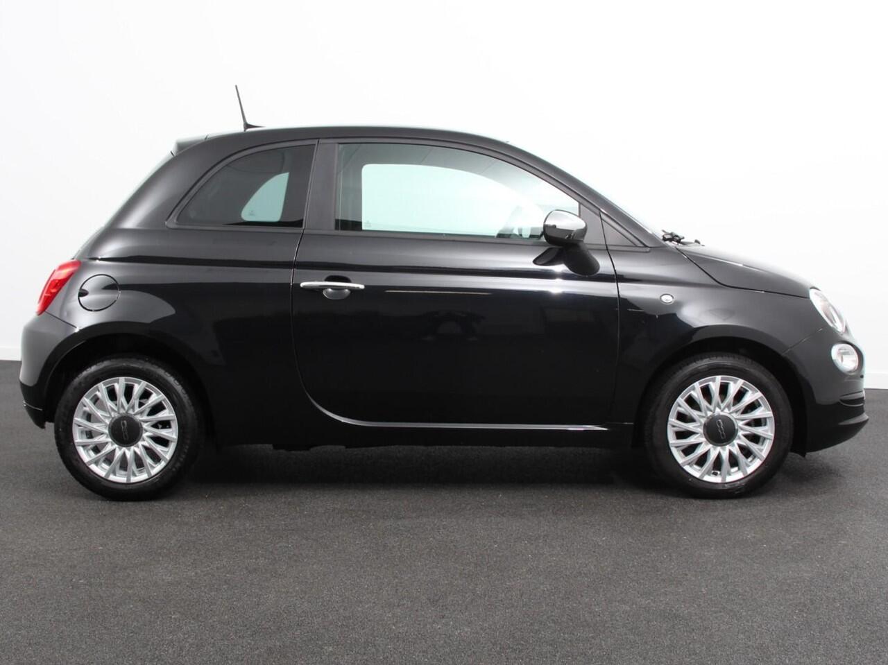 Fiat 500 1.0 Hybrid Lounge+ Airco | Cruise control | Parkeersensor achter | Radio | Navigatie | Apple Carplay/ Android Auto | Lichtmetalen velgen