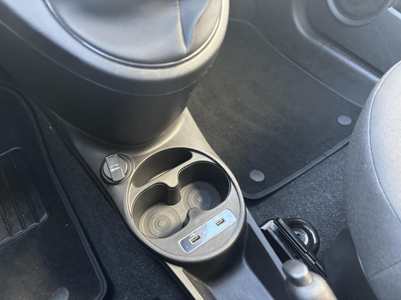 Fiat 500 1.0 Hybrid Dolcevita Finale | Parkeersensoren | Panorama dak | Apple Carplay & Android Auto