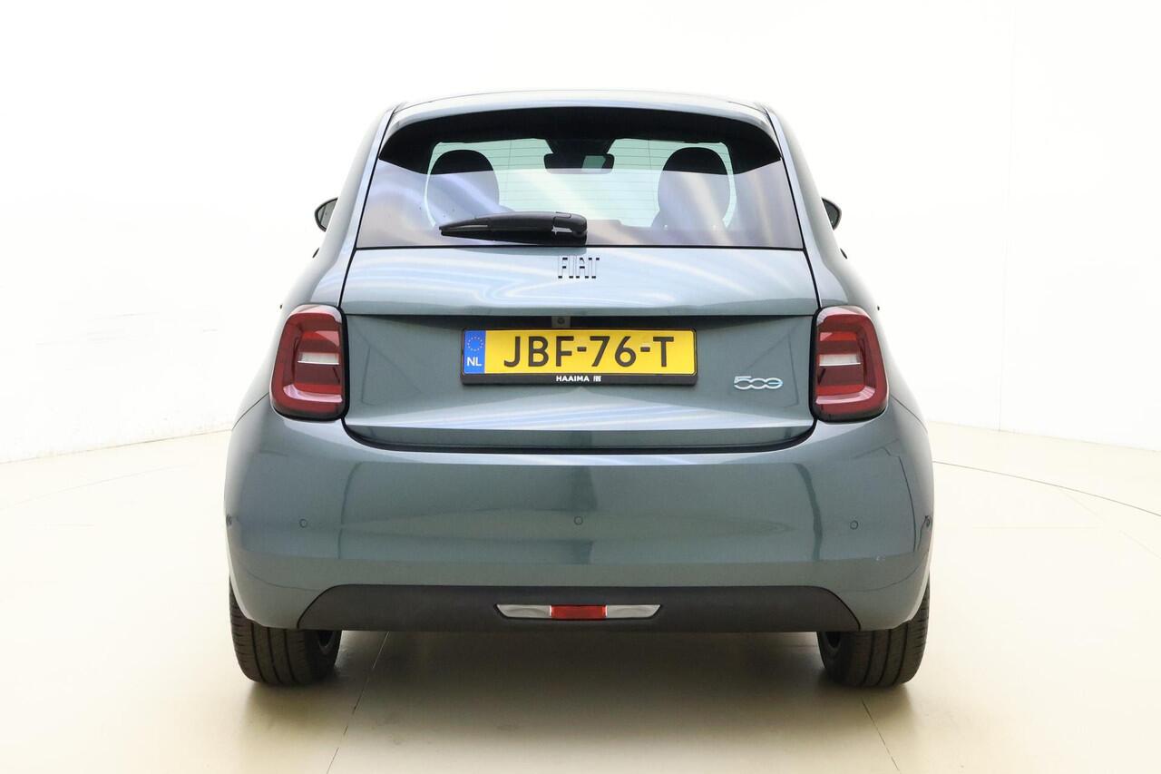 Fiat 500 Giorgio Armani Edition 42 kWh | Giorgio Armani limited edition | LED koplampen | Stoelverwarming | Panoramadak | Camera | Adaptieve cruise control