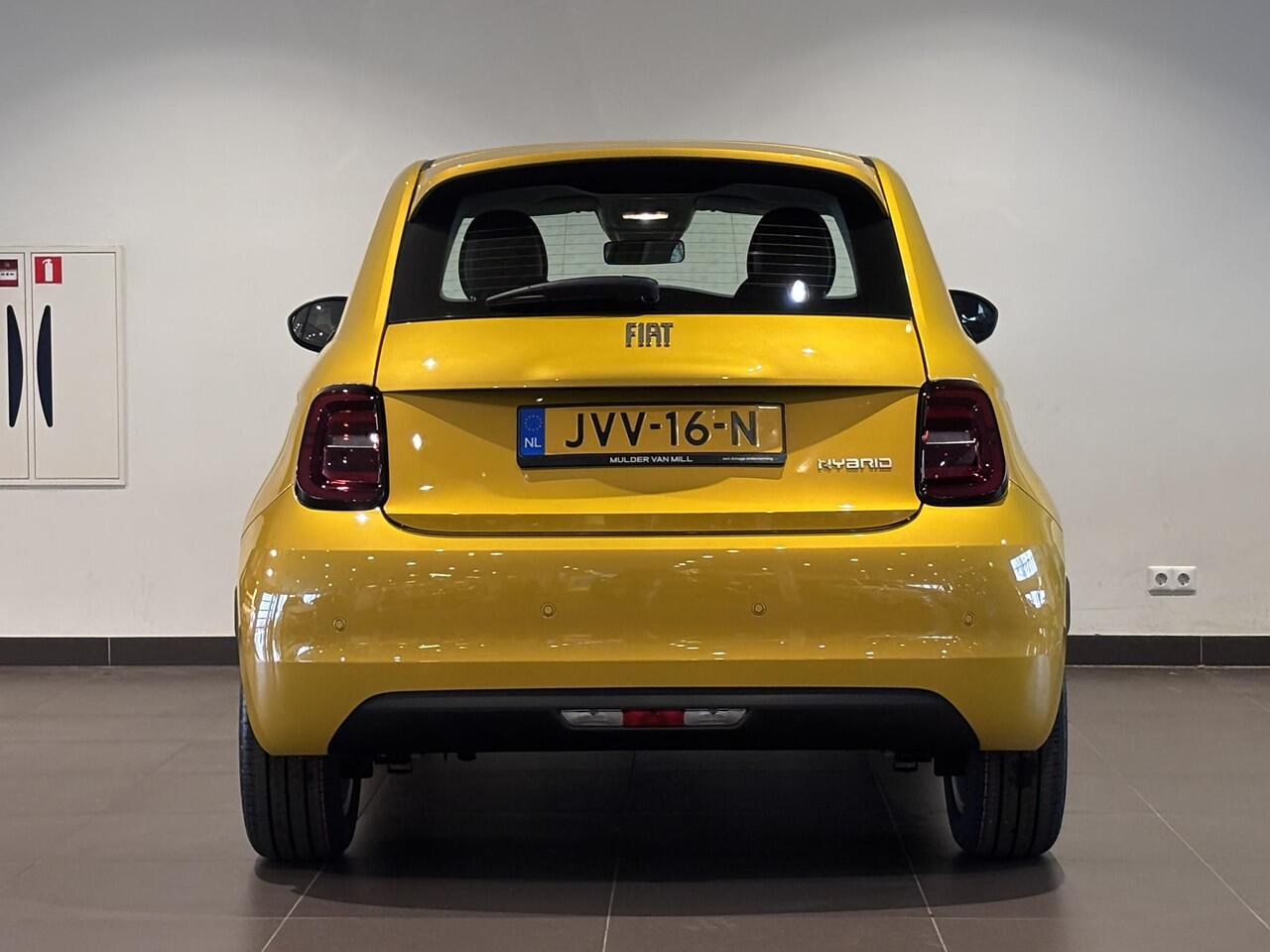 Fiat 500 Torino 1.0 Hybrid 65pk | 8 JAAR GARANTIE!| FULL LED | APPLE CARPLAY / ANDROID AUTO | KEYLESS | CAMERA | ISOFIX |