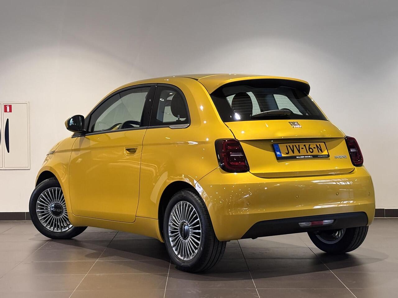 Fiat 500 Torino 1.0 Hybrid 65pk | 8 JAAR GARANTIE!| FULL LED | APPLE CARPLAY / ANDROID AUTO | KEYLESS | CAMERA | ISOFIX |