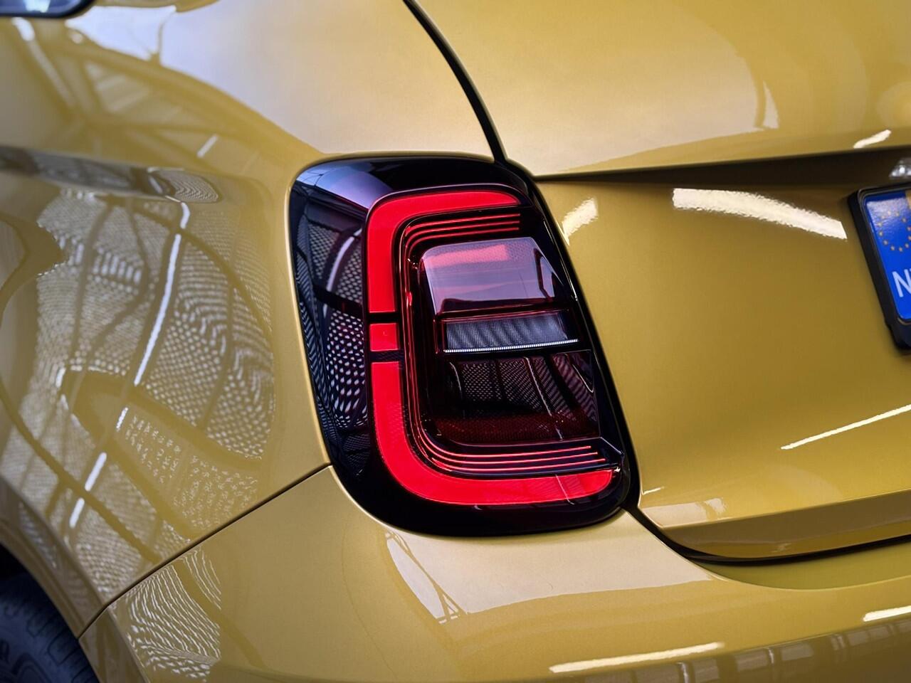 Fiat 500 Torino 1.0 Hybrid 65pk | 8 JAAR GARANTIE!| FULL LED | APPLE CARPLAY / ANDROID AUTO | KEYLESS | CAMERA | ISOFIX |