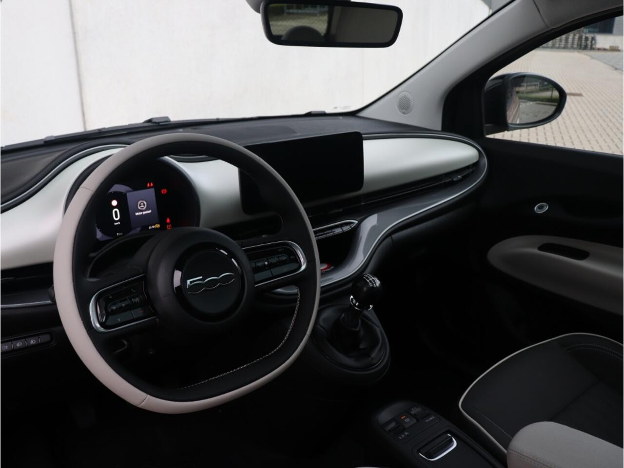 Fiat 500 1.0 Hybrid La Prima | Boek nu uw Proefrit