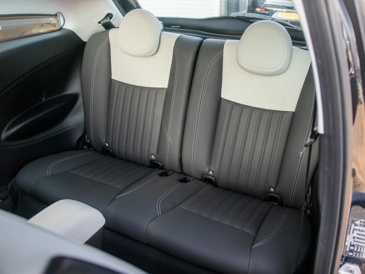 Fiat 500 Hybrid Collezione | Clima | LED | PDC | JBL Premium Audio | 17" | Camera | BSM | Canneloni Ivory/Piombo interieur