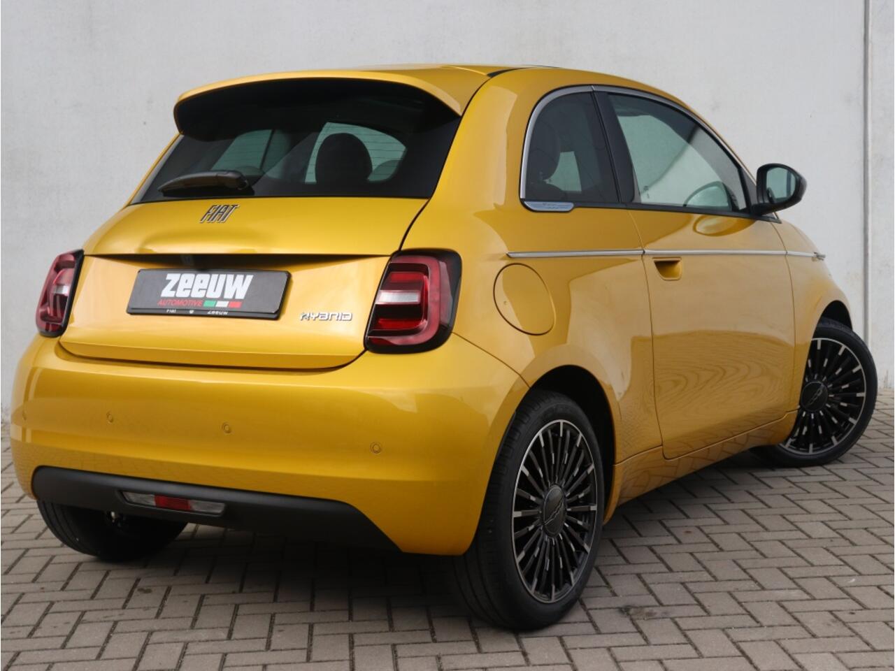 Fiat 500 1.0 Hybrid La Prima | Boek nu uw Proefrit