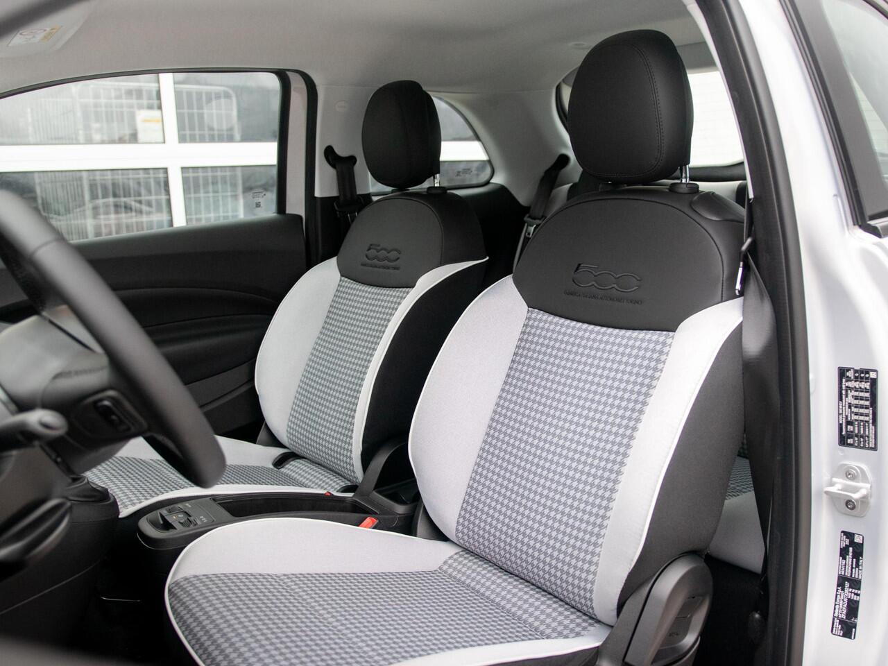 Fiat 500 Hybrid Torino Launch Edition | Private Lease ¤ 387,- | New | Clima | Carplay | PDC | Priv Glass | Celestial Blue