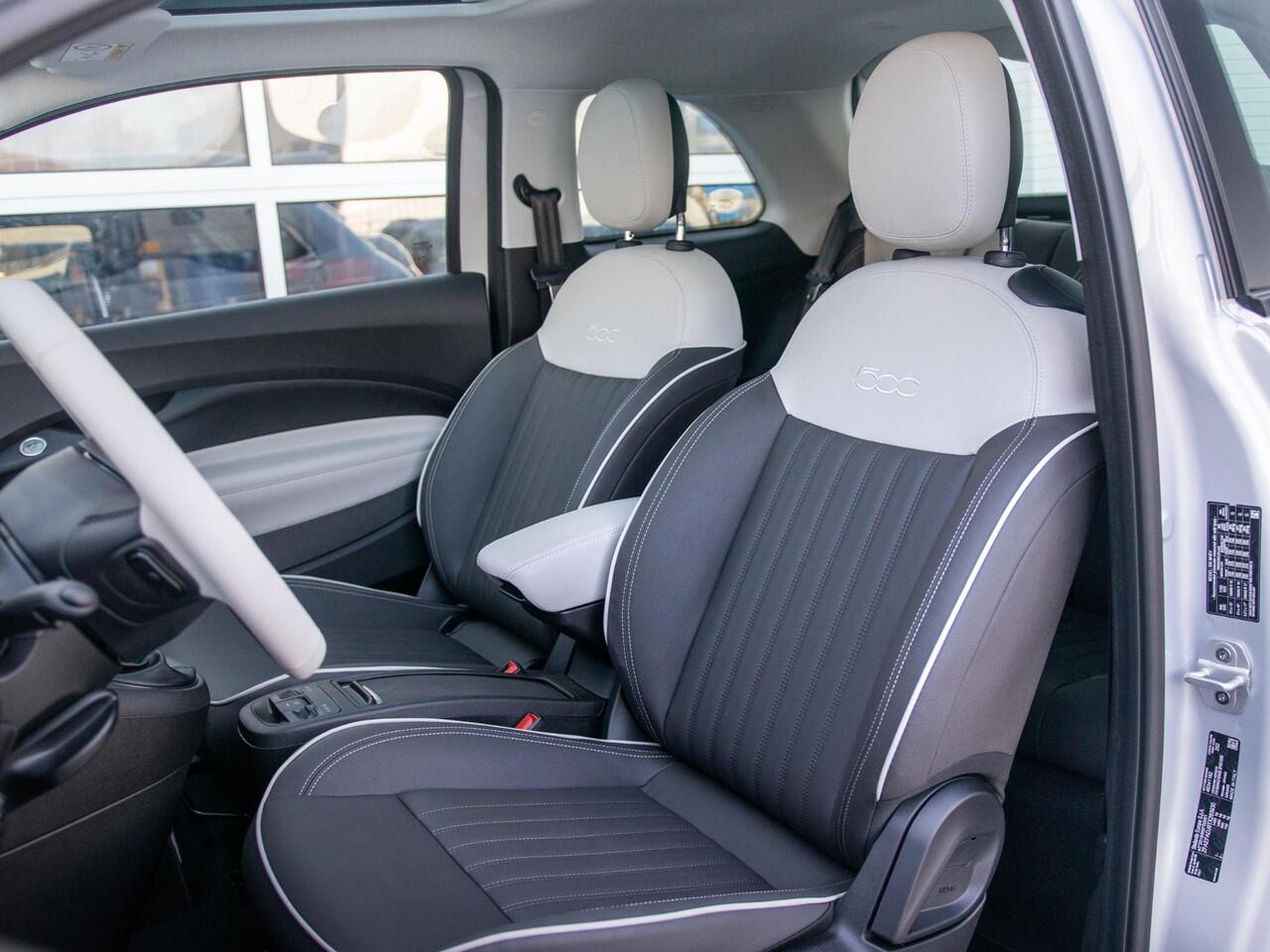 Fiat 500 Hybrid Collezione | Clima | LED | PDC | JBL Premium Audio | 17" | Camera | Canneloni Ivory/Piombo interieur
