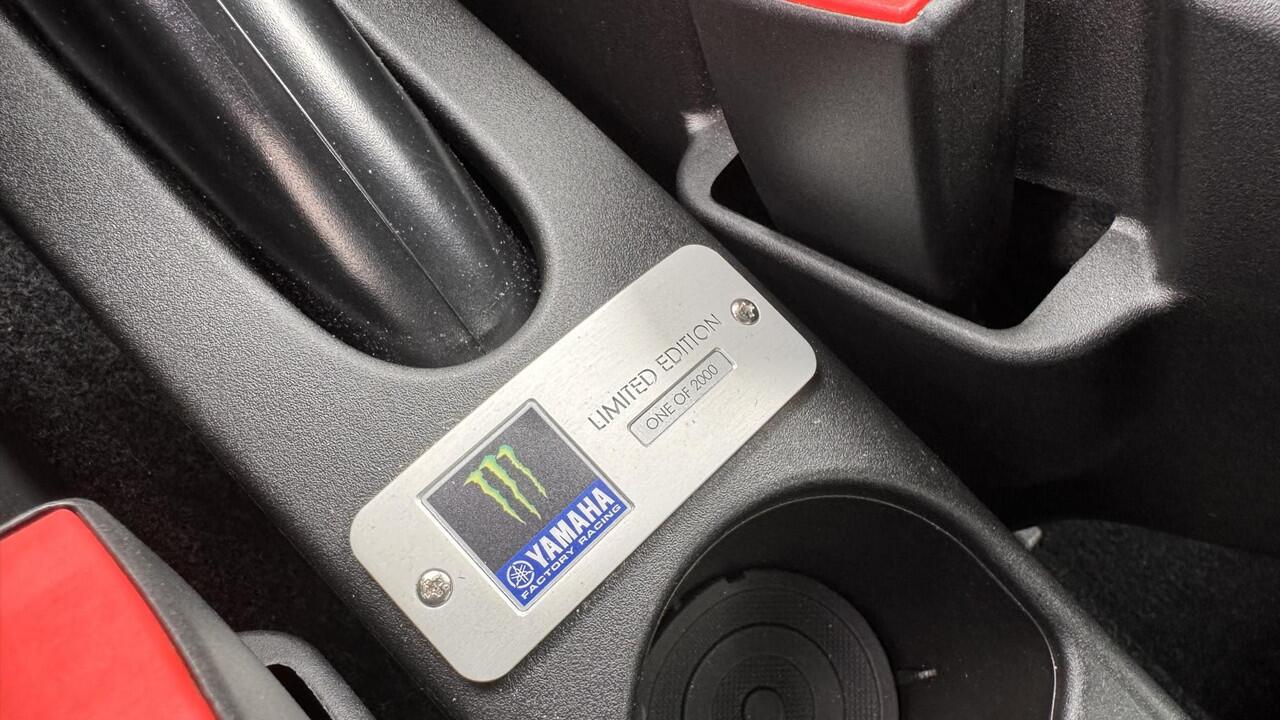 Fiat 500 ABARTH 1.4 T-Jet 595 Monster Energy Yamaha |Verkeert in nieuwstaat | Dealer onderhouden |