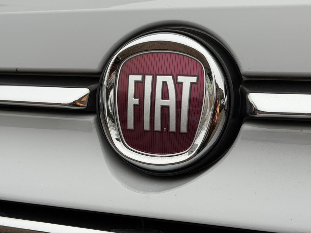 Fiat 500C TwinAir Turbo 85PK 120TH | Navi | Carplay | Clima | 16"