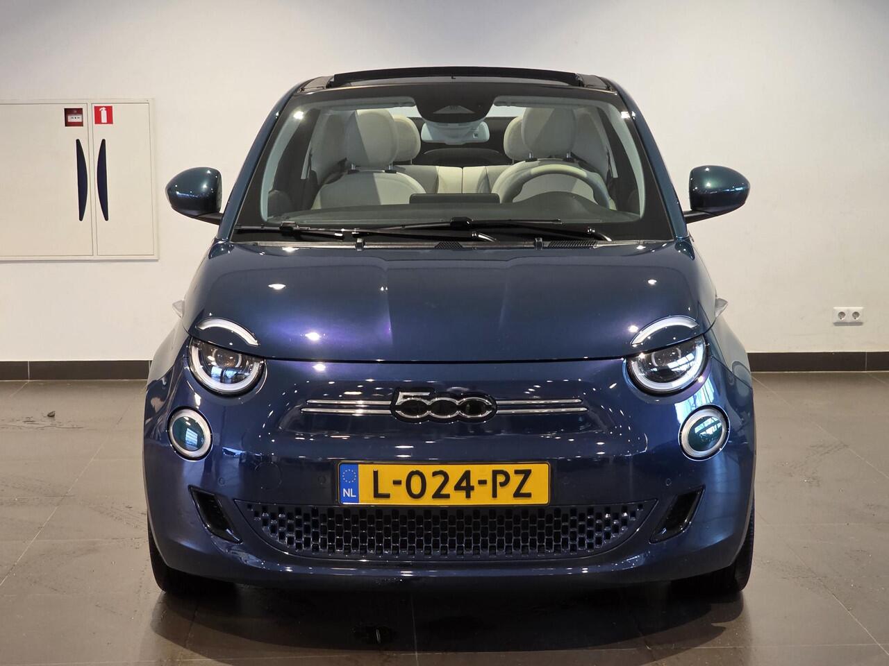 Fiat 500C La Prima 42kWh 118pk | LEDER | CAMERA | KEYLESS | APPLE CARPLAY / ANDROID AUTO | OPEN DAK | SCHUIF/KANTELDAK | CABRIO |