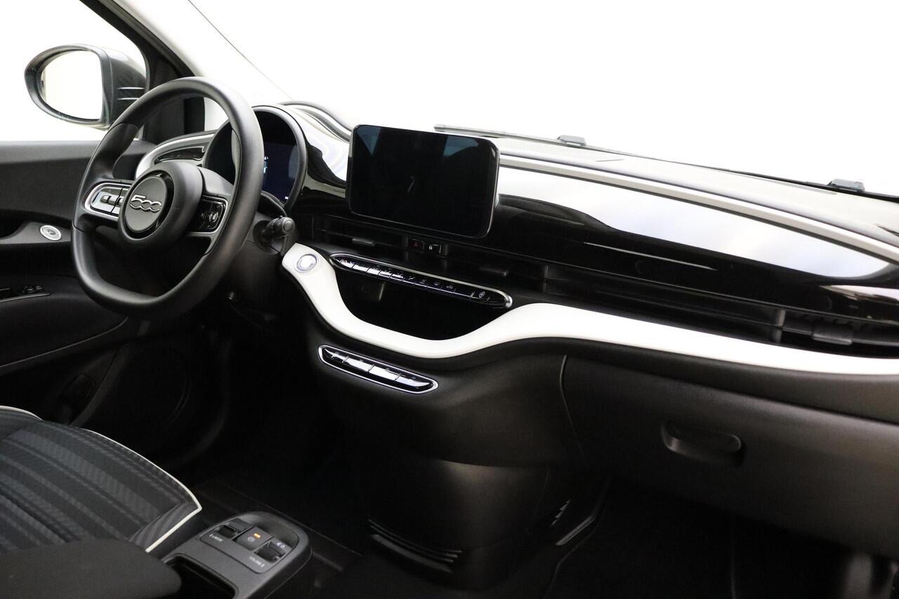 Fiat 500C Passion 42 kWh Cabrio | LM velgen | Airco |