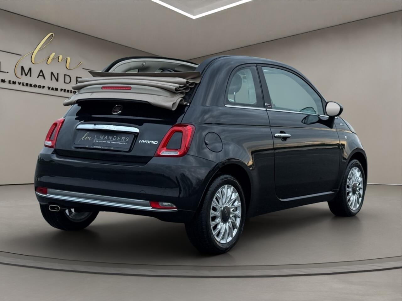 Fiat 500C 1.0 Hybrid Dolcevita 2021 ZWART | Cabrio | Apple CarPlay