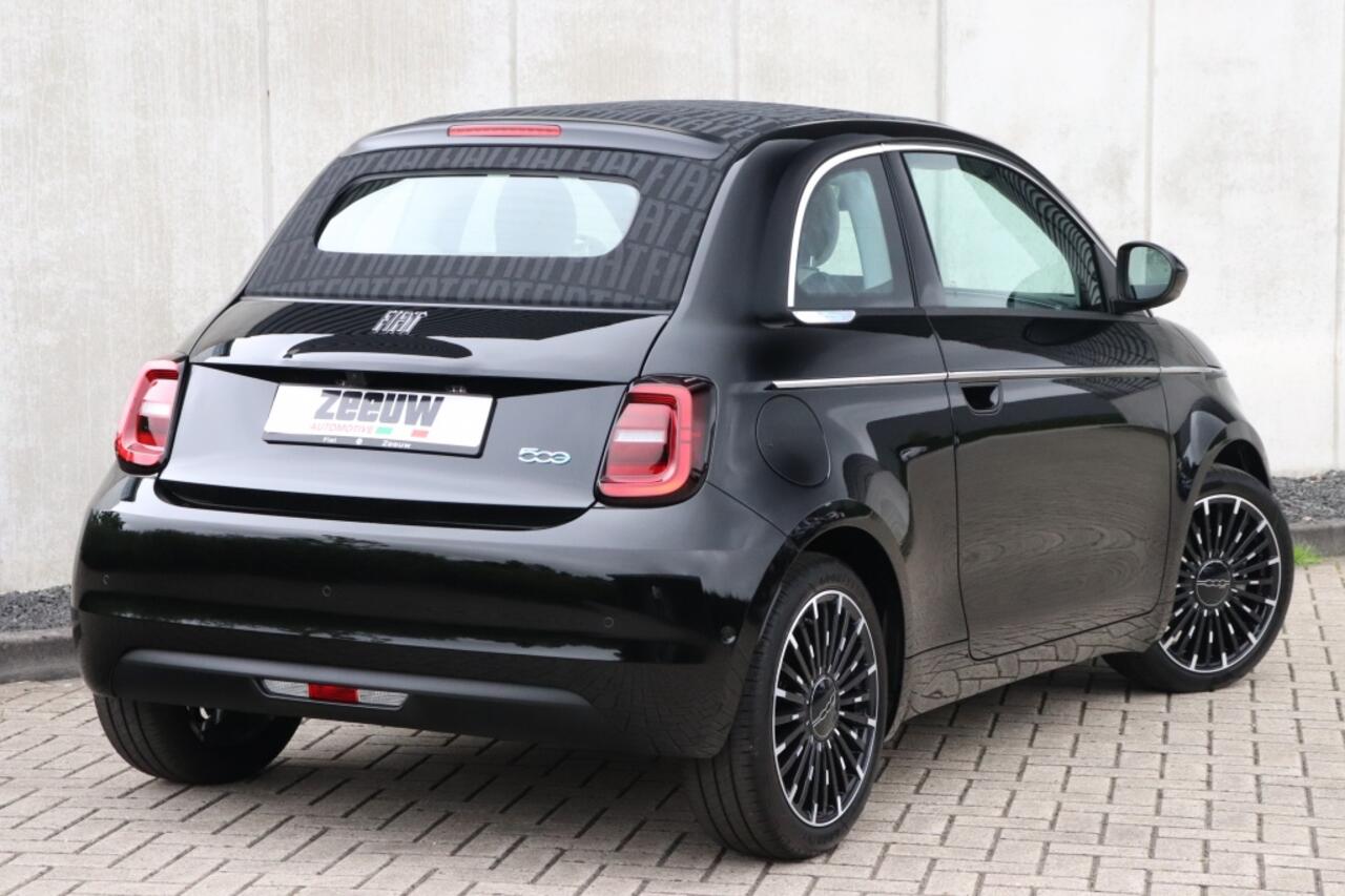Fiat 500C La Prima 42 kWh | Technology | Winter | 17"