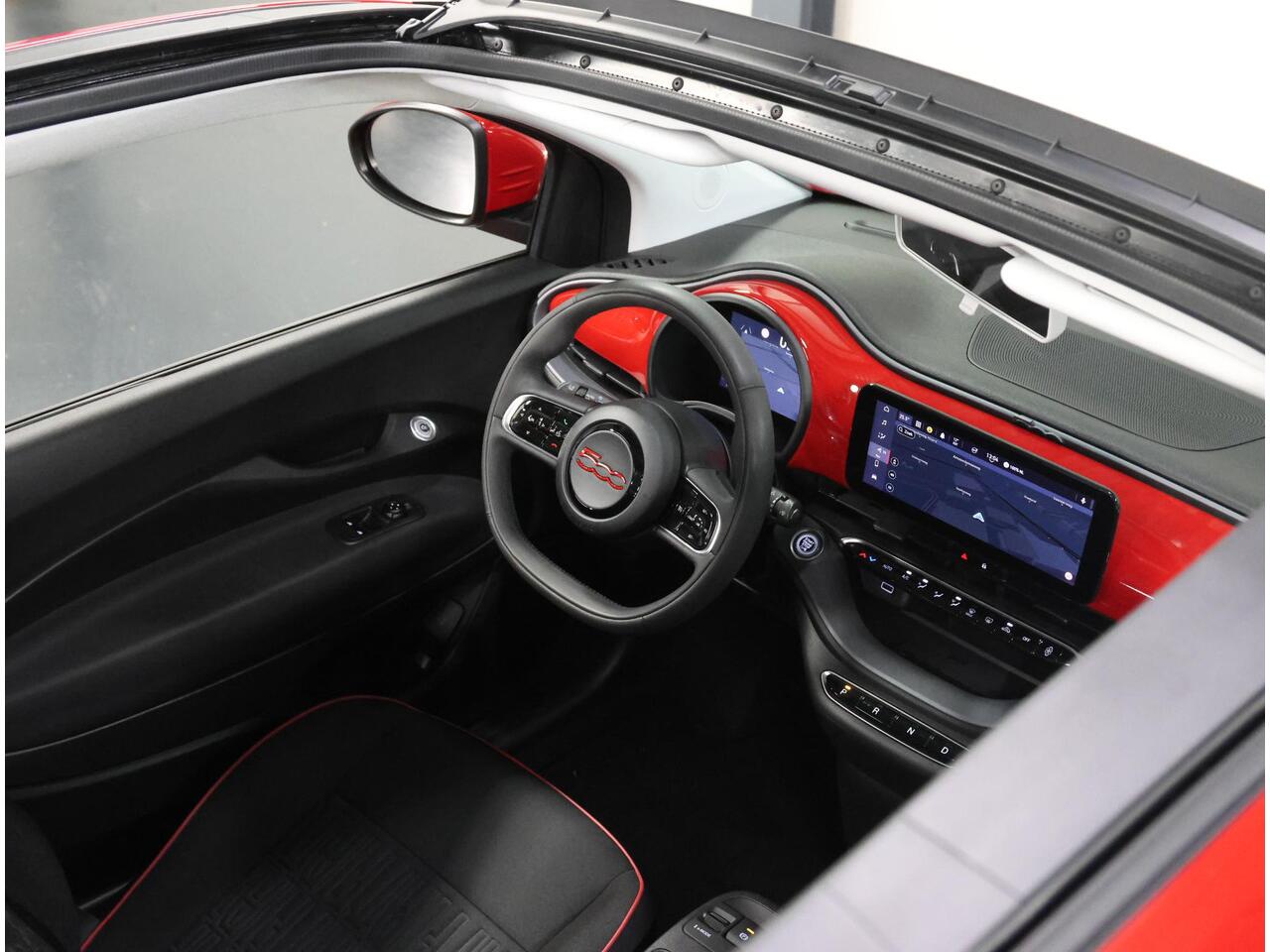 Fiat 500C 42 kWh RED 120PK | Cabrio | ACCURAPPORT 100% | AUTOMAAT | FULL LED | AppleCarPlay/AndroidAuto | Climate Control | Cruise Control | DAB Radio | Virt.Cockpit | Keyless |