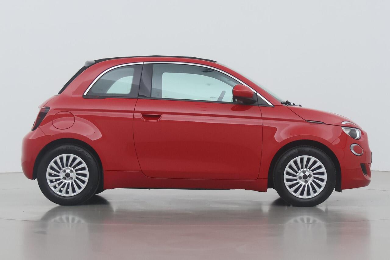 Fiat 500C RED 42 kWh | Stoelverwarming | Keyless | Android | Draadloze Telefoonlader