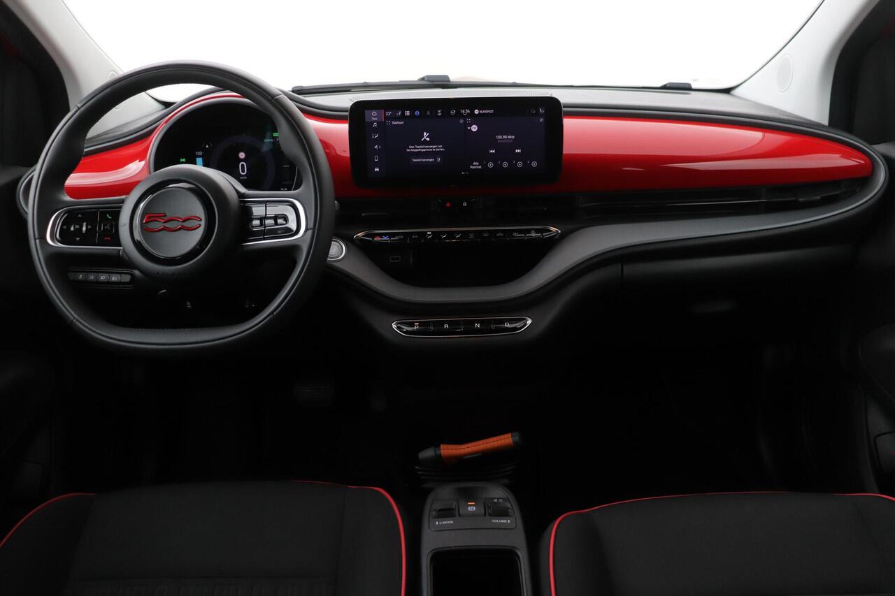 Fiat 500C RED 42 kWh | Stoelverwarming | Keyless | Android | Draadloze Telefoonlader