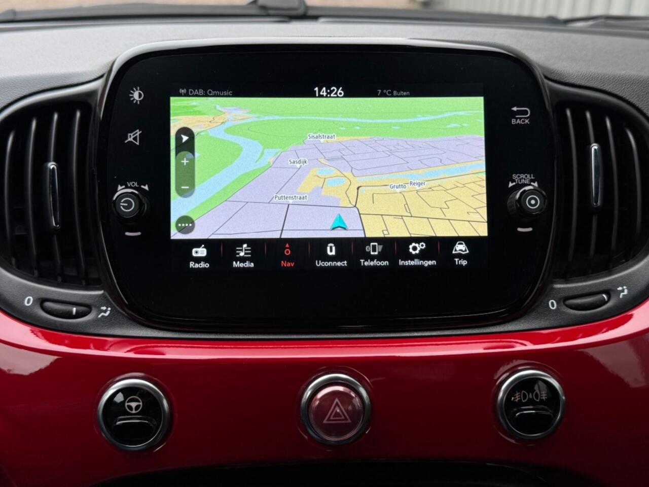 Fiat 500C 1.0 HYBRID RED CABRIO Beats audiosysteem