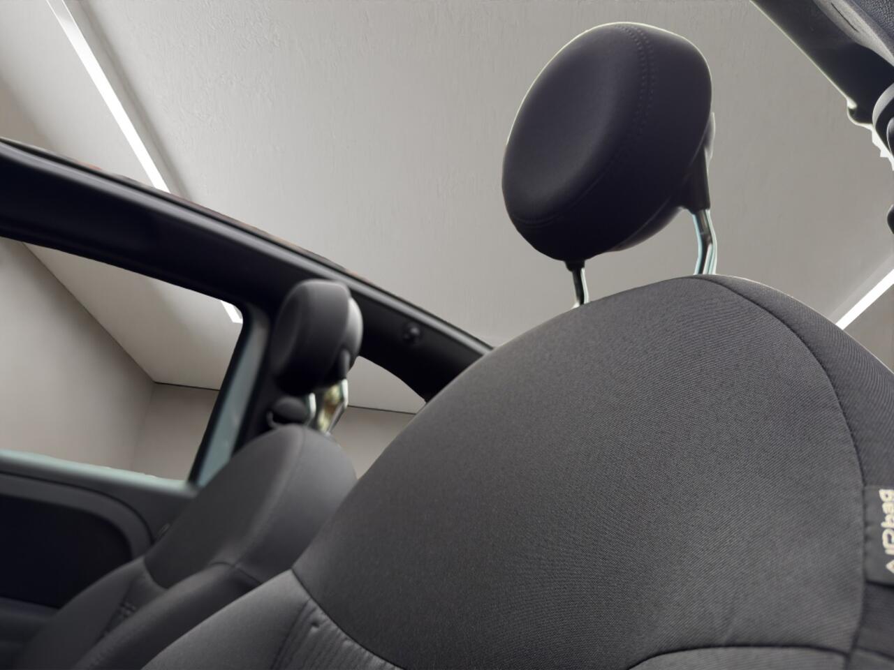 Fiat 500C 1.0 Hybrid Club 2023 BLAUW | Cabrio | Apple CarPlay