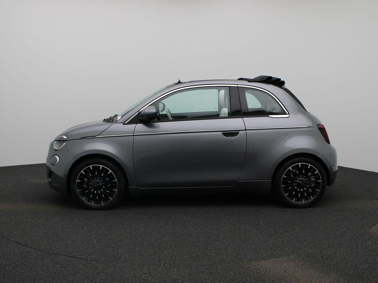 Fiat 500C La Prima 42 kWh Cabriotop| BTW| Automaat | WLTP 320 km| Navigatie| Achteruitrijcamera| Cruise & Climate Control| DC lader| Stoelverwarming