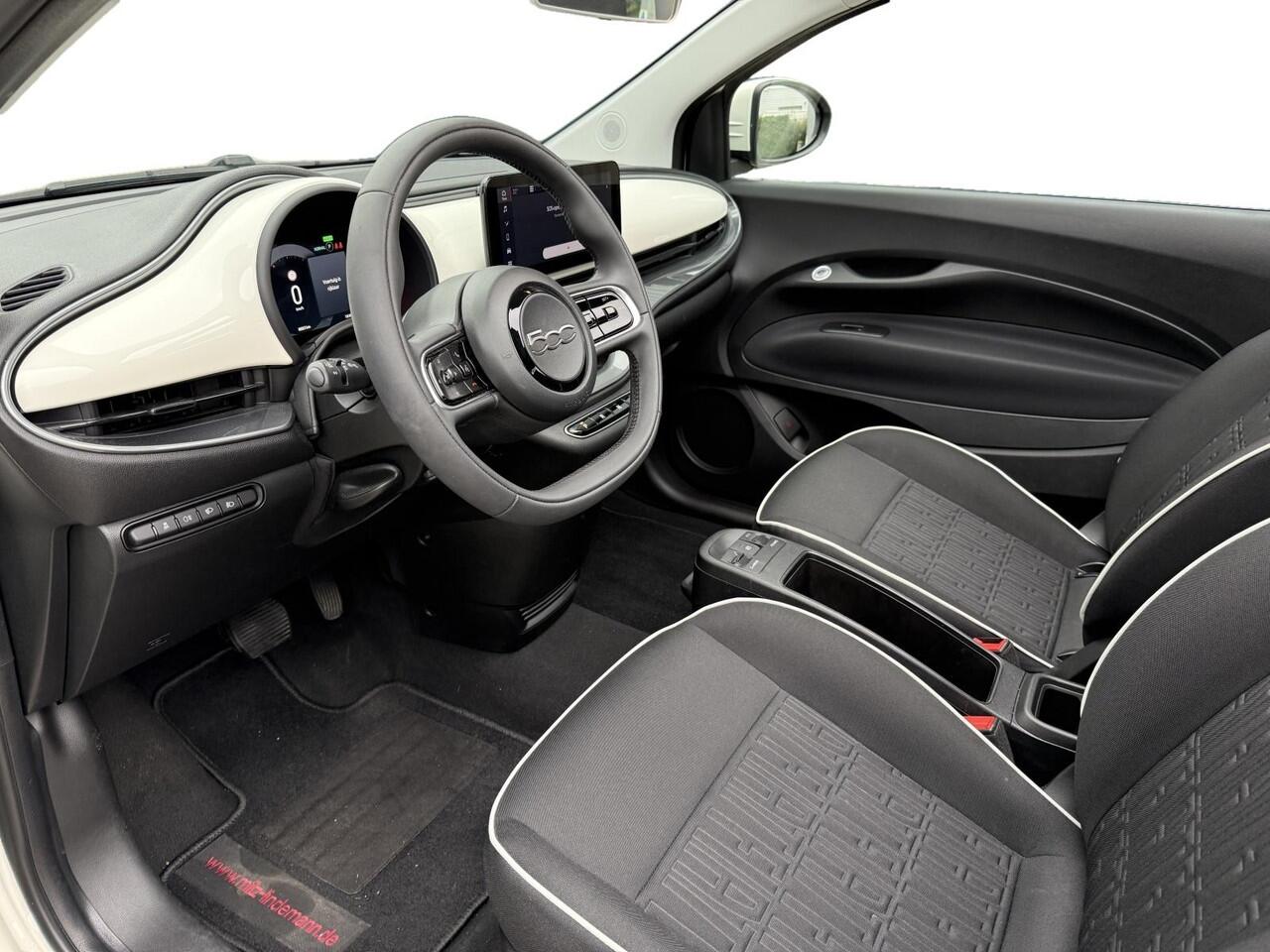 Fiat 500C 42 kWh Cabrio, 8881km!, SOH 98%