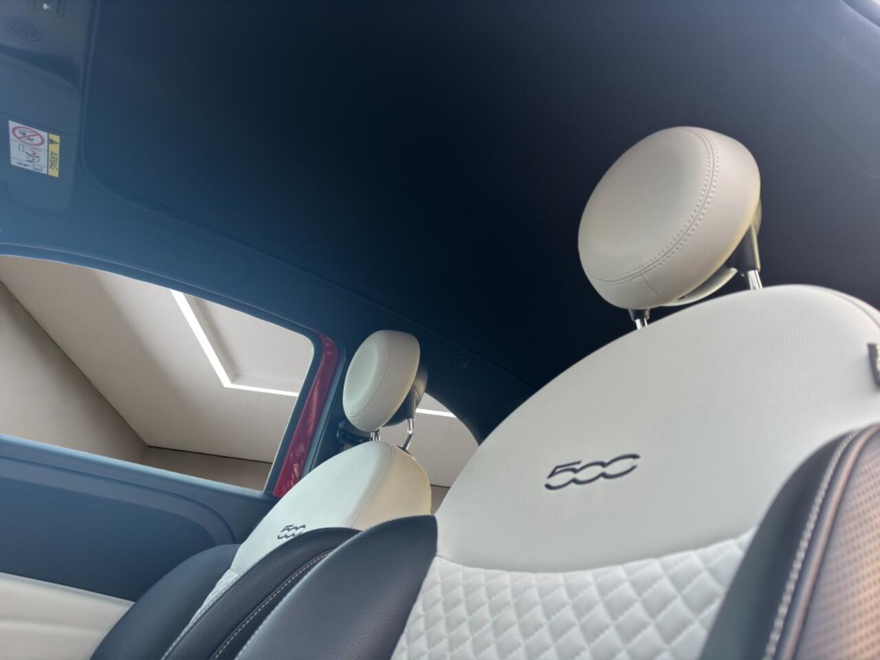 Fiat 500C 1.0 Hybrid Dolcevita 2023 ROOD | Cruise Control | Apple CarPlay