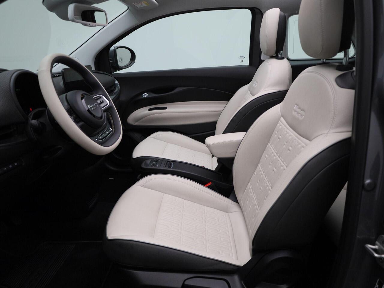 Fiat 500C 500e 42 kWh La Prima |BTW |AUTOMAAT |Electrische Cabriotop |WLTP 310KM |Achteruitrijcamera |Cruise & Climate Control |