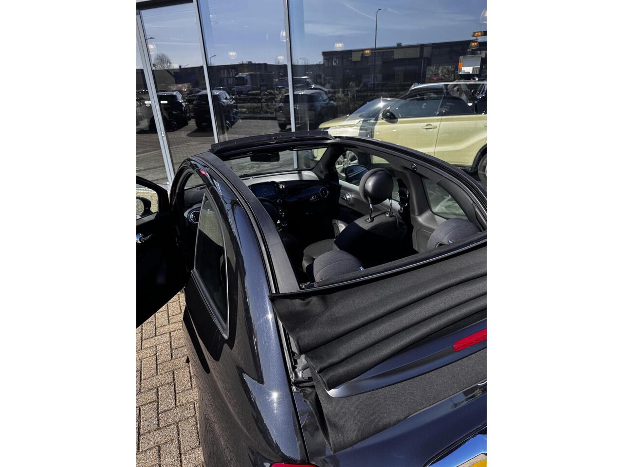 Fiat 500C 1.0 Hybrid Dolcevita Finale | Cabrio | Parkeersensoren |