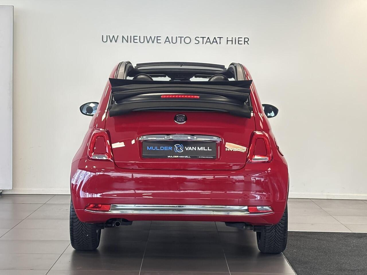 Fiat 500C Cabio RED 1.0 Hybrid 70pk | CLIMA | 16" LM-VELGEN | NAVI | DAB+ | APPLE CARPLAY / ANDROID AUTO | VOUWDAK ZWART