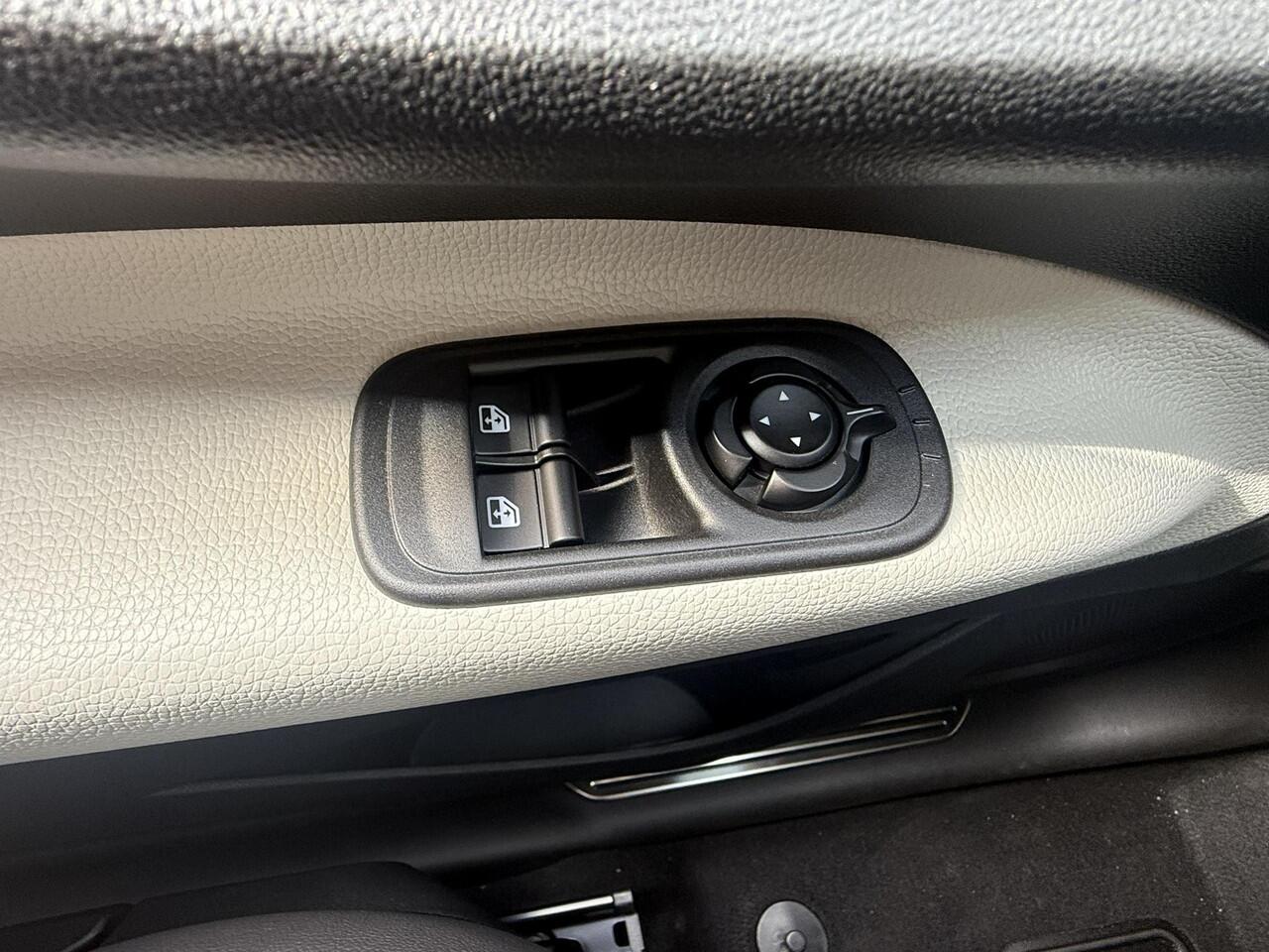 Fiat 500C La Prima EV 42kWh 118pk | LEDER | NAVI | CLIMA | PARKEERHULP | APPLE CARPLAY / ANDROID AUTO | CAMERA |