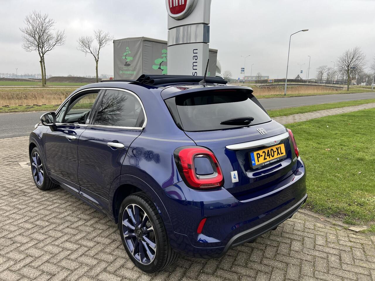 Fiat 500X 1.5 Hybrid Yacht Club Capri Cabrio Dealer OH | Wit leder | houtafwerkingen | BTW | Camera | Adaptive cruise | Dodehoeksensor |
