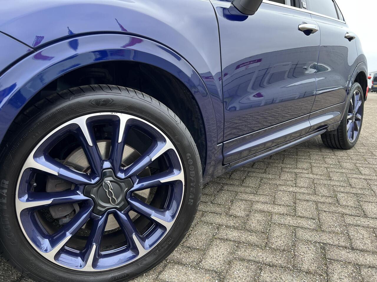 Fiat 500X 1.5 Hybrid Yacht Club Capri Cabrio Dealer OH | Wit leder | houtafwerkingen | BTW | Camera | Adaptive cruise | Dodehoeksensor |