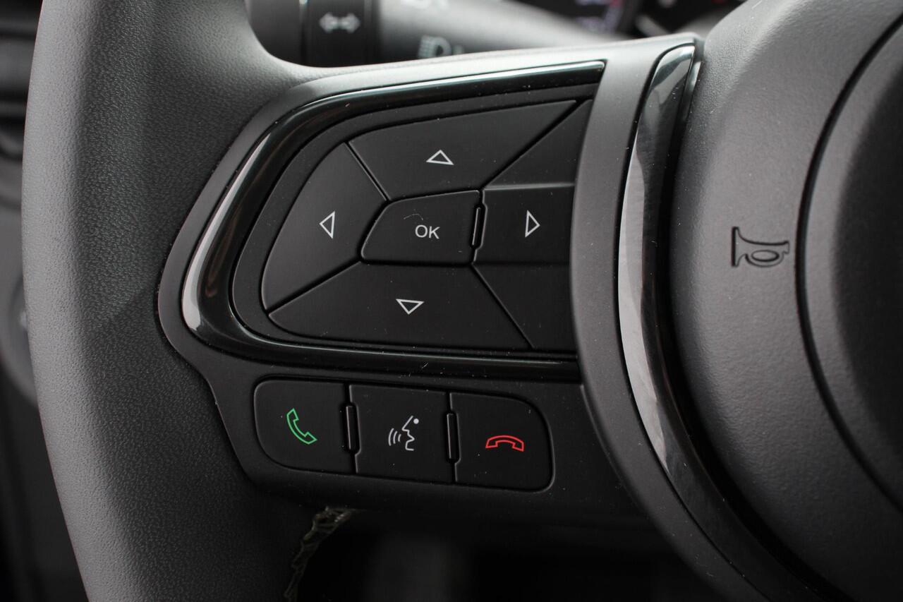 Fiat 500X Fiat 500X 1,4 Turbo 150pk Yacht Club Automaat | Leder | Navigatie | Audio | Canvas vouwdak | Adaptive Cruise Control | Camera | Dab | Led | 18" Lichtmetalen Velgen | Extra getint glas