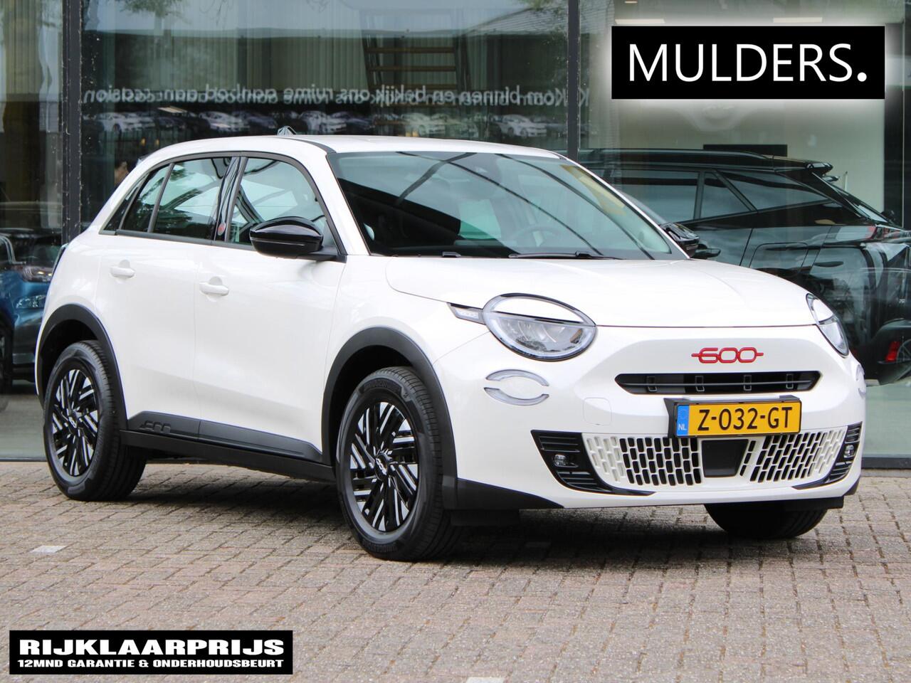 Fiat 600 600e RED 54 kWh | Apple Carplay / Climate / Cruise